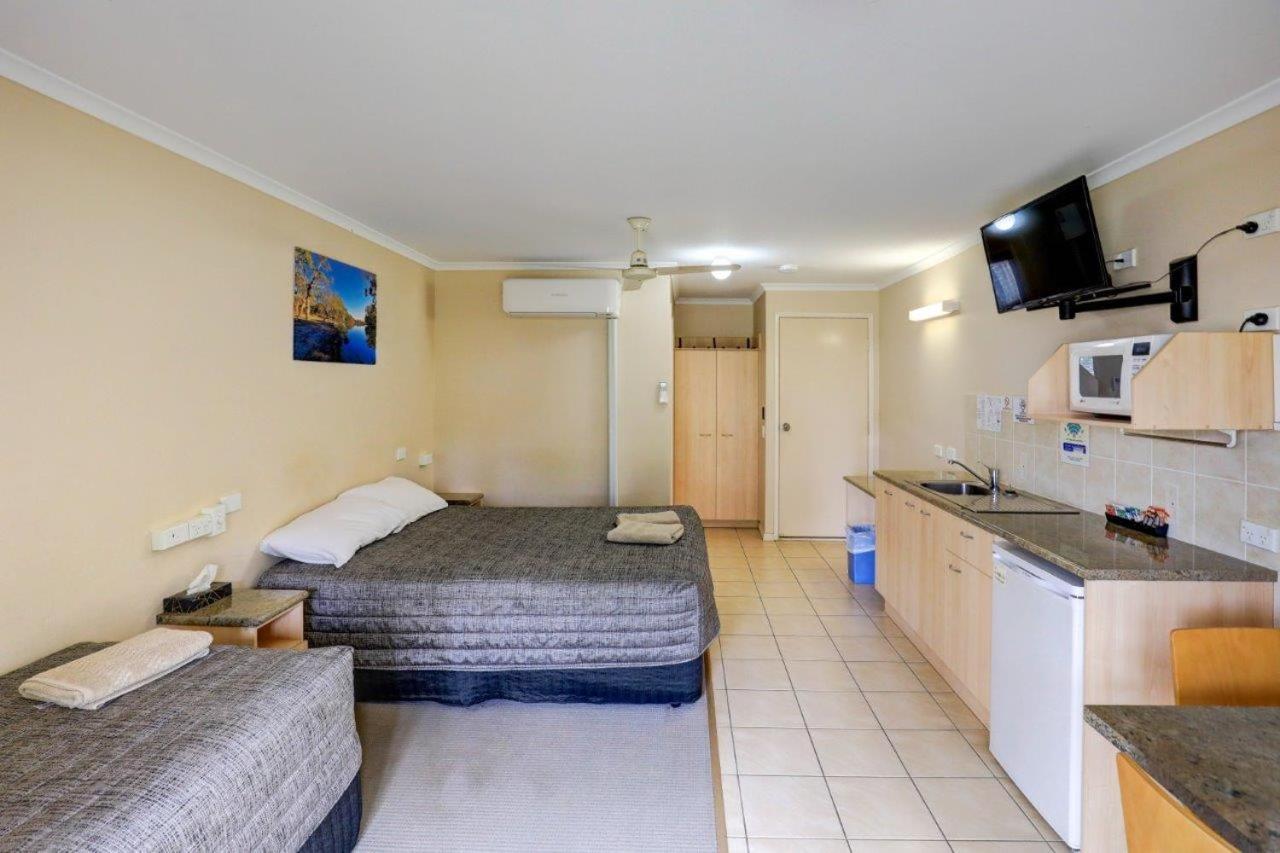 Tambo Mill Motel & Caravan Park Exterior foto